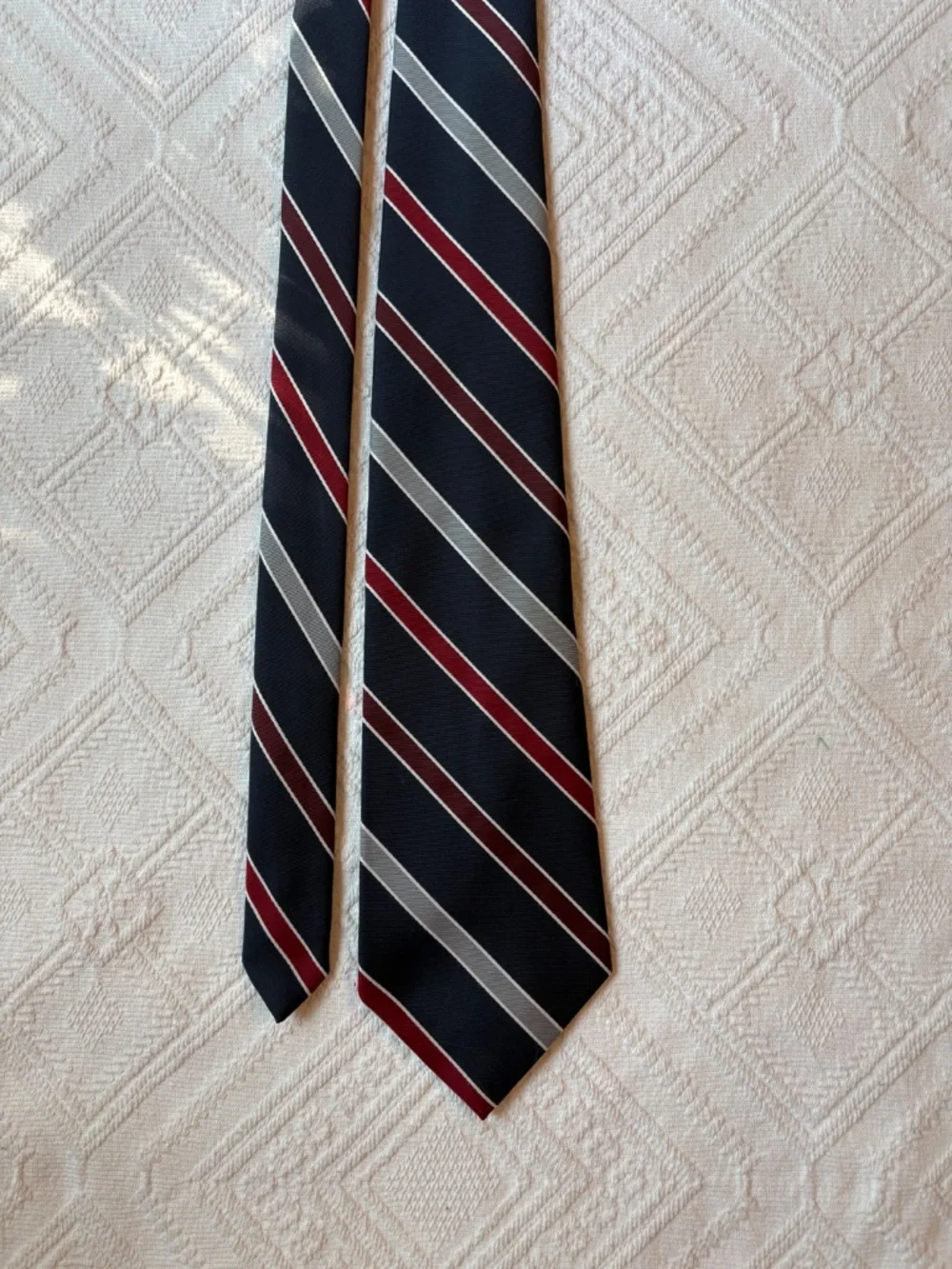 Vintage David Taylor Repp Stripe Necktie Navy Red Silver Wide Blade